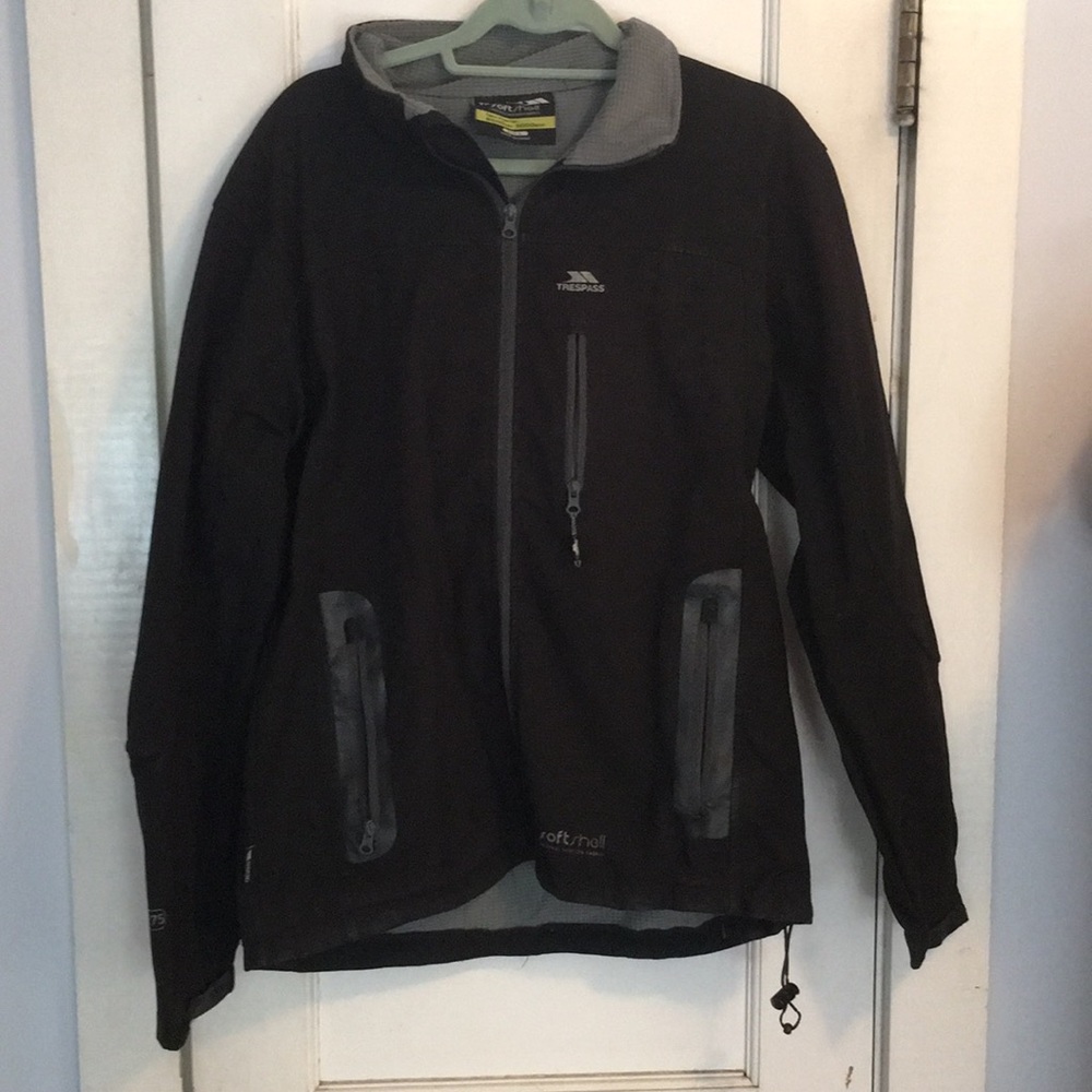 Black Softshell